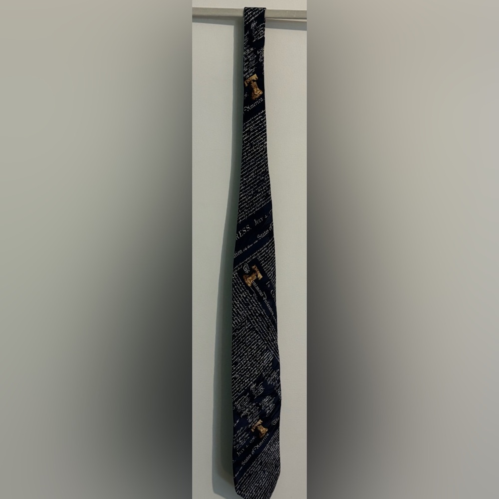 Museum Artifacts All Silk Mens Tie Blue White Gold Liberty Bell 250 July 4, 1776